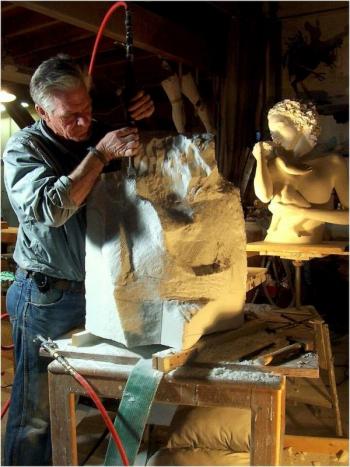 British sculptor Barry Baldwin